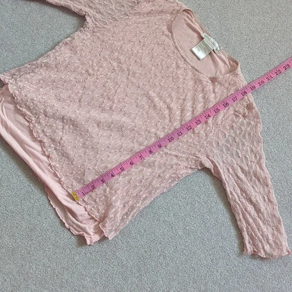 Lacy Top - Picture 3 of 6